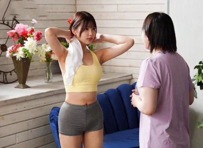 Em gái nóng bỏng tập yoga buổi tối rồi bị chén